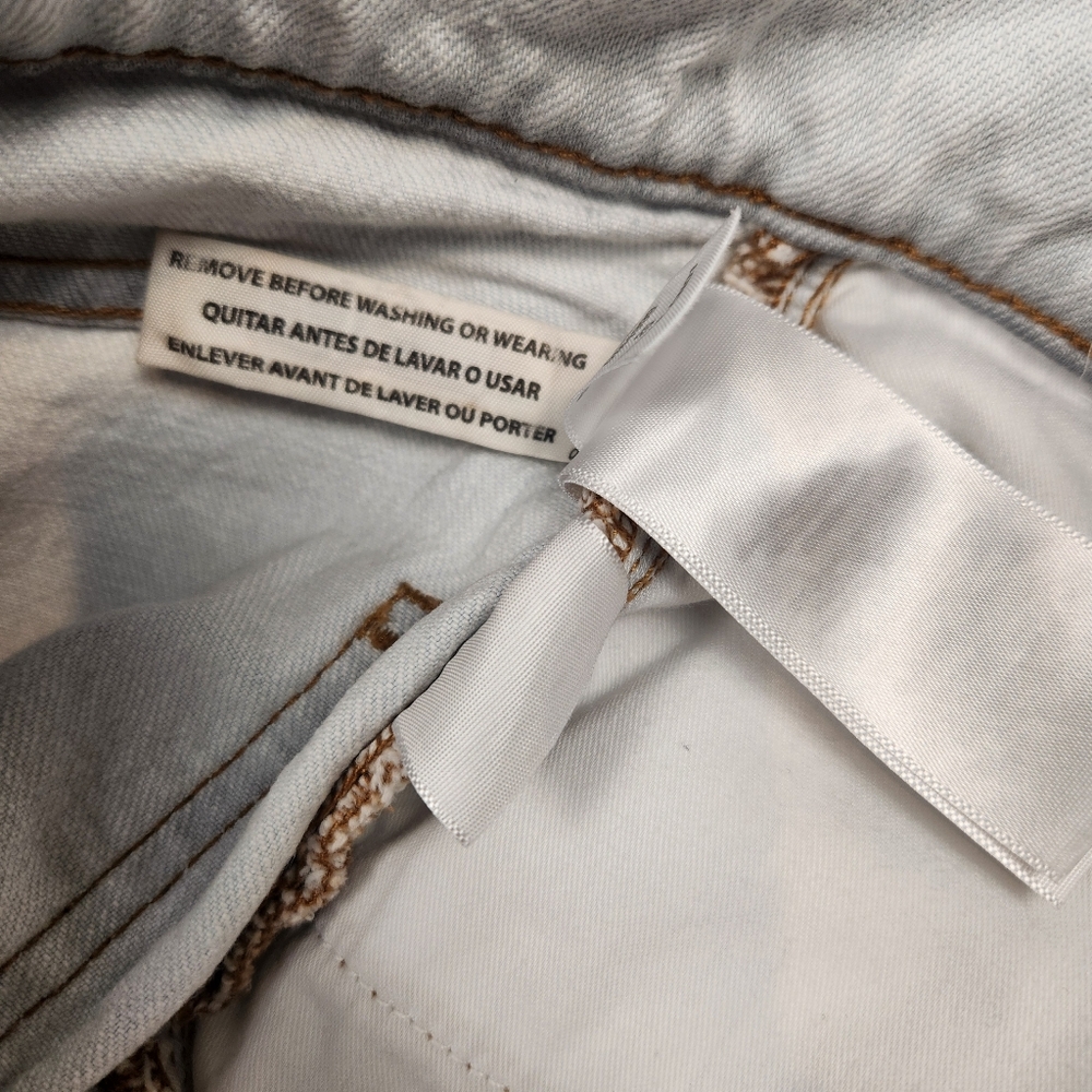 Madewell Light Wash Cropped Wide-Leg Jeans - Picture 9 of 10